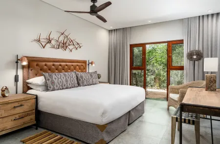 Kruger Gate Hotel Отели рядом с достопримечательностью «Skukuza Rest Camp»