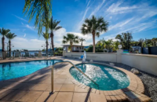 PaddleTail Waterfront Lodge, Trademark Collection by Wyndham