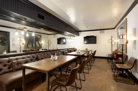 Independence Square Lodge by Frias Отели в г. Аспен