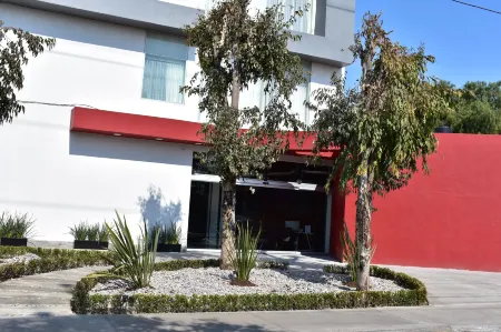 Esduma HK Hotel Pachuca