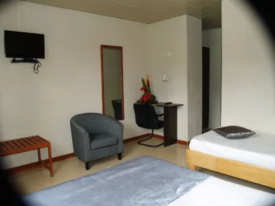 Champ de Mars B&B Hotels in 