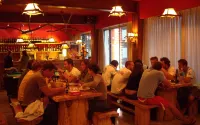 Marcopolo Inn Hostel Bariloche - ที่มีบาร์