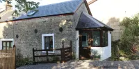 Yewtree Cottage - 'The Art House' and Garden