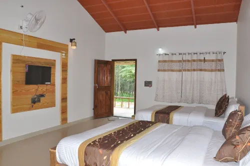 Water View Holiday Retreat Hotels in Hassan