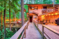 The Cascades Inn-Waterfall Retreat Hotels in Rabun County