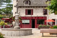 Demeures & Châteaux Auberge de la Tour - Hôtel & Restaurants - Marcolès Auvergne