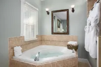 Bayfront Westcott House Bed & Breakfast - románticos