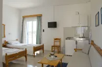 Blue Dolphin Studios and Apartment