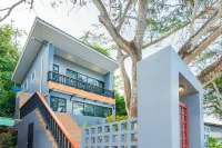 Koh Sirey Beachfront Pool Villa Hotels in Koh Sirey