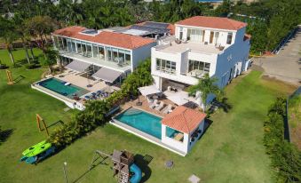 Capitalia - Tres Mares Beach Residences & Marina