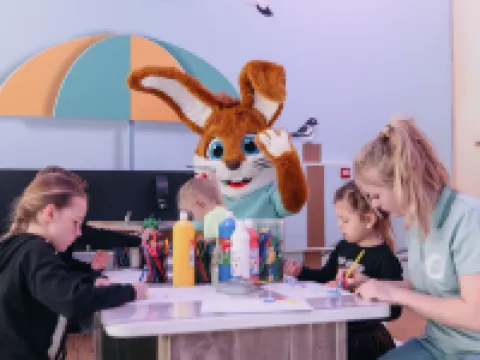 獨立保養良好的別墅配有花園，靠近海灘