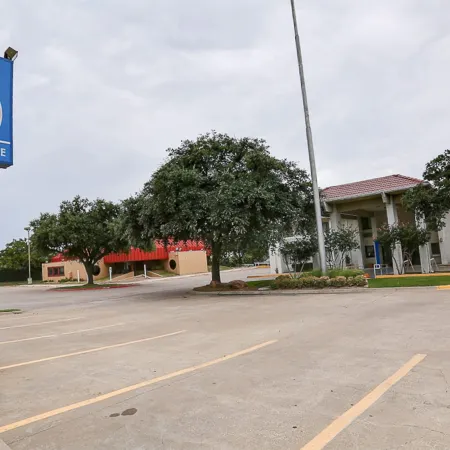 Motel 6 Addison, TX - Dallas