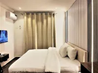 Imperio Apartments - balcony
