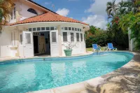 Marzalea 5 Bd Villa by Zenbreak Hotels in Holetown