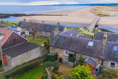 The Lookout Lossiemouth Hotels near Lossiemouth Bay Caravan Park