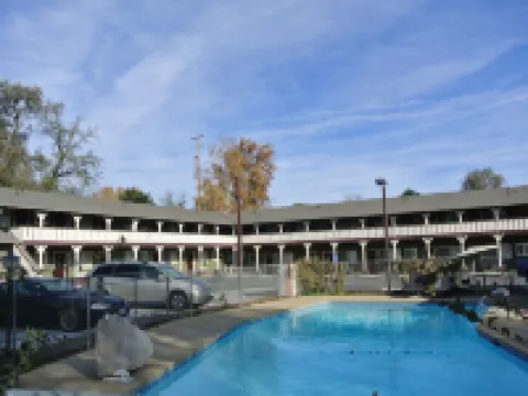 Vino Inn & Suites Hotels in Atascadero