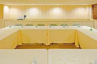 Rockville Centre Hotel - JFK Airport Hotels in Freeport