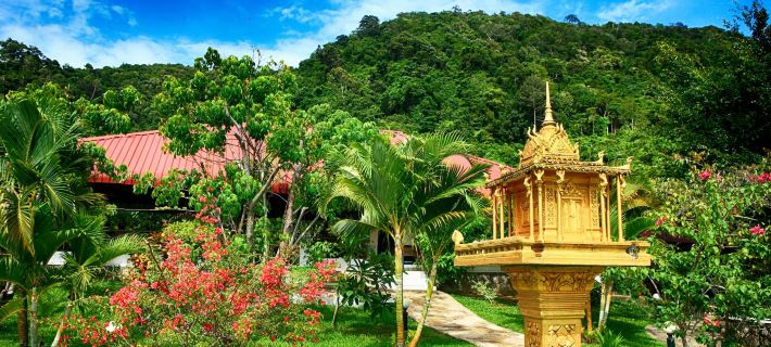 Q Bungalows Hotels in Kep