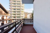 Orobie Master Guest Apartment - Parkplatz