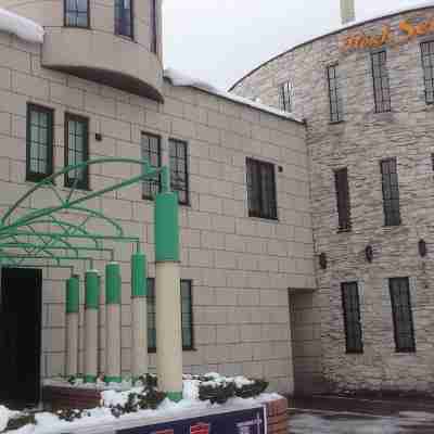 ホテルセリーヌ Hotel Exterior