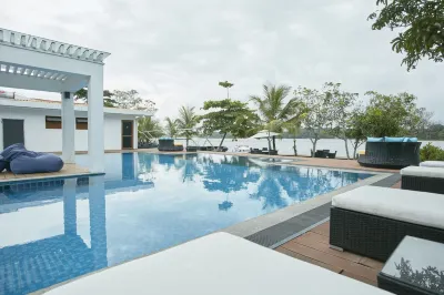 Flow by the Amber Collection - Luxury River Cruises in Sri Lanka Hotel in zona Sarvodaya Institute of Higher Learning