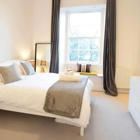 Joivy Modern City Centre Flat Next to Calton Hill