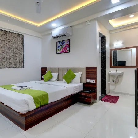 StayBird - Nest, A Premium Residences, Kharadi Отели рядом с достопримечательностью «Торговый центр Inorbit»