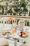 Four Seasons Resort Palm Beach - breakfast