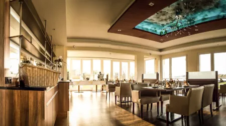 Hotel Warnow Отели рядом с достопримечательностью «University of Rostock»