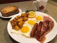 Canad Inns Destination Centre Brandon - breakfast
