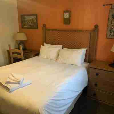 The Barrington Arms Hotel Rooms