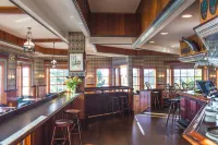 Painter's Lodge - Bares