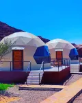 Adel Rum Camp - parking