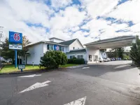 Motel 6 Seaside, or Hotels in Seaside