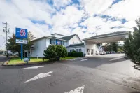 Motel 6 Seaside, or