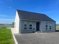 Magilligan - Cottage - Sleeps 6 - Parking - Garden Các khách sạn ở Limavady