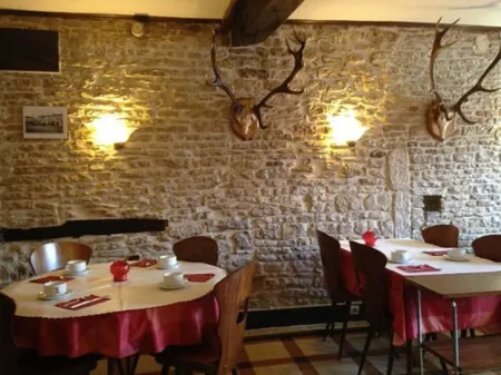 Hotel de La Pomme d'Or Отели в г. Бар-Сюр-Об