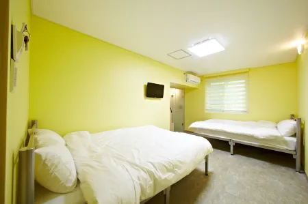 Rainbow Hotel Myeongdong