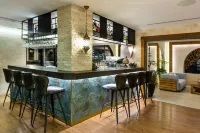 Ramada Olivie Nazareth - bar