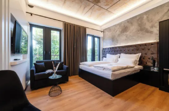 Hotel am Beatles-Platz Hotels near Reeperbahn