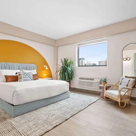 HiBird- Apartment and Suites Hotel