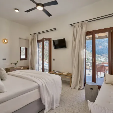 Voya Sifnos Mindful Stay