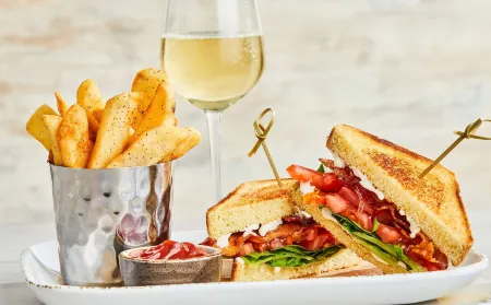 Courtyard Detroit Utica