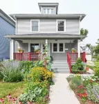 3-bedroom house in marvelous Bay View Milwaukee with AC, WiFi. Enjoy your stay