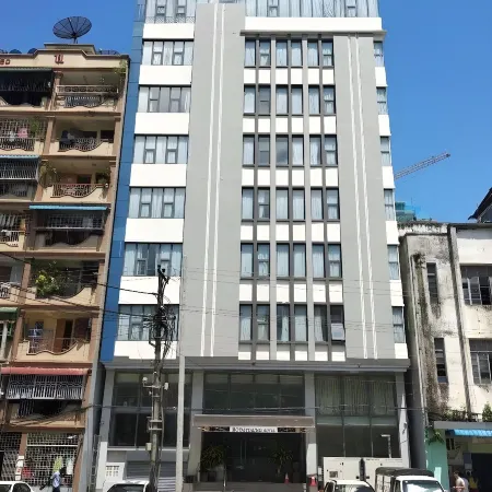Botahtaung Hotel