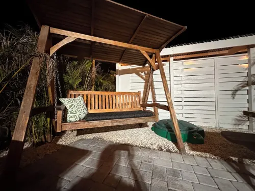 Siesta Key Cottage – Best Value! Just Cross the Street to the Gulf!
