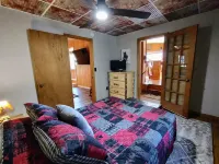Creekside Peaceful Cabin