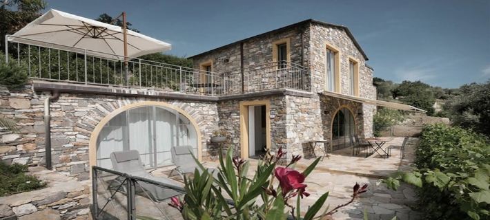 A holiday home to relax in a picturesque and stylish ambience Hotels in Dolcedo