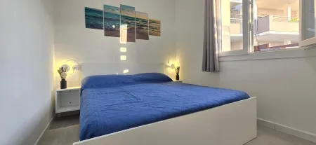 Casa Lilly with private garden Отели в г. Lu Bagnu