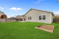 Cozy Costal Get Away | Meridian Idaho | 4 bedroom Hotels near E Salon & Med Spa